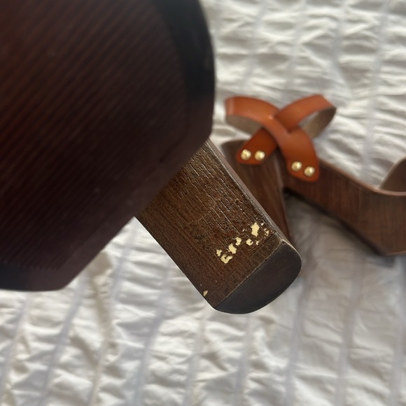 Target Brand Chunky Brown Heel, SIZE 7. - Picture 3 of 4